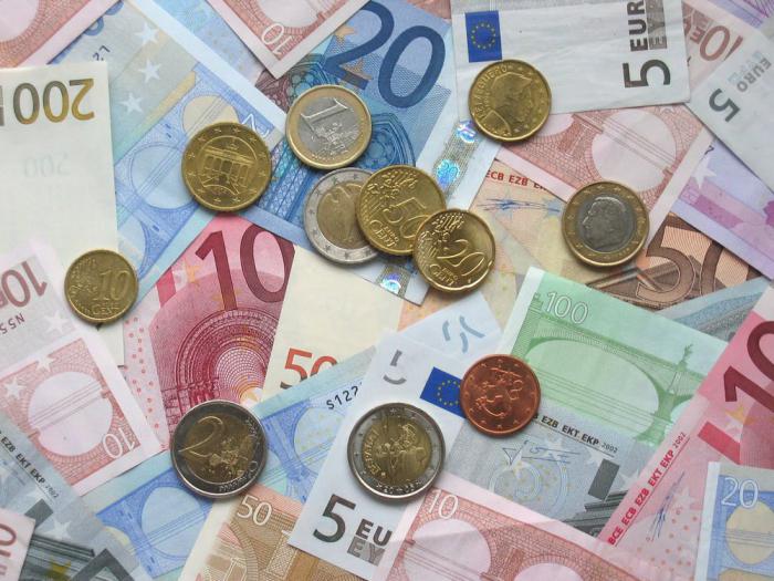 Будет ли дорожать евро в году. Почему падает евро
